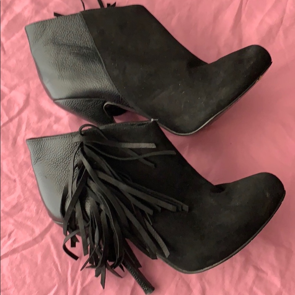 Booties! - Picture 4 of 4